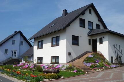 großes Haus | Natur | WG | viel Platz zum Wohnen | 1 Zimmer FREI - Gefell