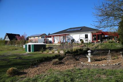 Walmdachbungalow,Energieklasse A, BJ 12 2017, inkl.2. Baugrundst - Schiffdorf