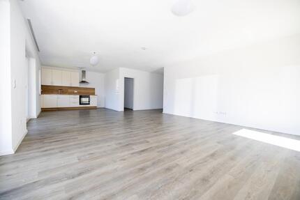 Moderne 4-Zimmer-Wohnung mit Terrasse und Einbauküche – ab sofort frei - Niedereschach