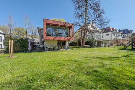 Haus zum Kaufen in München 3.300.000,00 € 400 m²