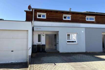 Haus zum Mieten in Steinenbronn 2.200,00 € 140 m²