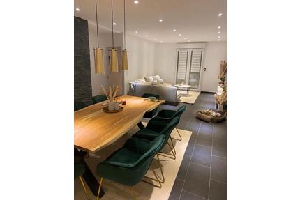 Freistehendes Einfamilienhaus mit Potenzial - Überherrn