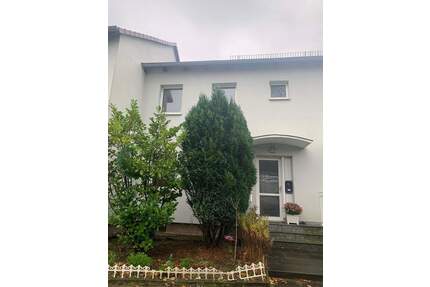 Reihenmittelhaus mit 5 Zimmer und Keller - Hamburg Billstedt