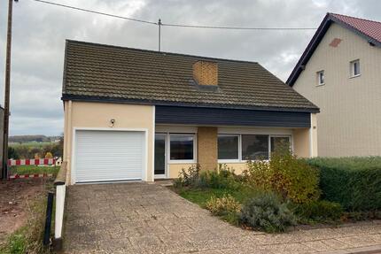 EinfamilienhausZweigenerationenhaus mit Grundstück in Heusweiler