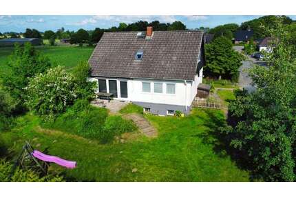 Haus zum Kaufen in Rieseby 325.000,00 € 157.9 m²