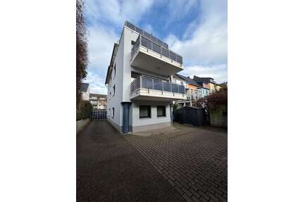 Haus zum Kaufen in Solingen 650.000,00 € 350 m²