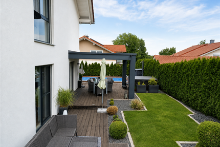 Haus zum Kaufen in Neukirchen vorm Wald 679.000,00 € 209 m²