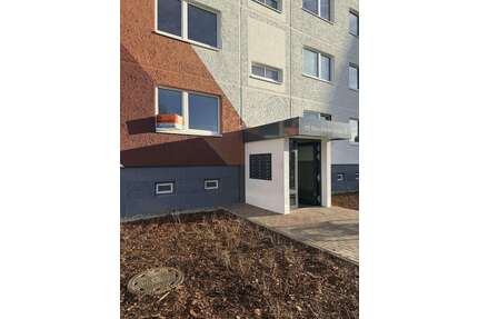 Wohnung zum Mieten in Neubrandenburg 409,00 € 70.93 m²