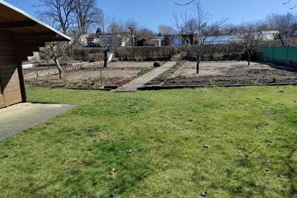 Garten mit Laube - 2.750,00&nbsp;EUR Kaltmiete, ca.&nbsp; 0,00&nbsp;m&sup2; in Neubrandenburg (PLZ: 17033)