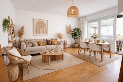 Stilvolle 2-Zimmer-Wohnung mit Balkon in zentraler Lage von Moers