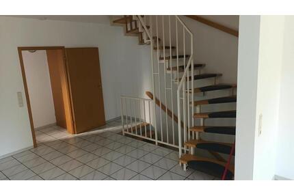 Reihenmittelhaus - 1.300,00&nbsp;EUR Kaltmiete, ca.&nbsp; 135,00&nbsp;m&sup2; in Ramstein-Miesenbach (PLZ: 66877)