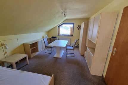 Möblierte, stilvolle 1-Zimmer-DG-Wohnung in Illertissen