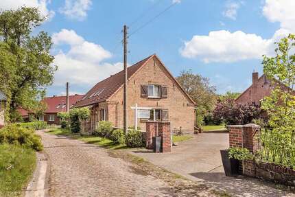 Haus zum Kaufen in Gülitz-Reetz 745.000,00 € 408.21 m²