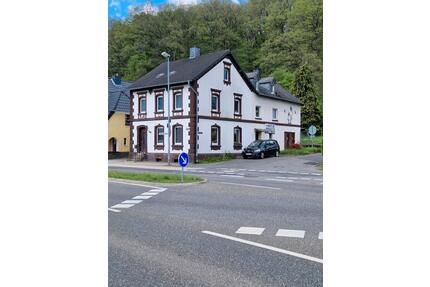 2 Häuser + 1 Baugrundstück in Schleiden