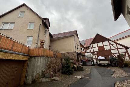 Haus zum Kaufen in Bodenfelde 80.000,00 € 131 m²