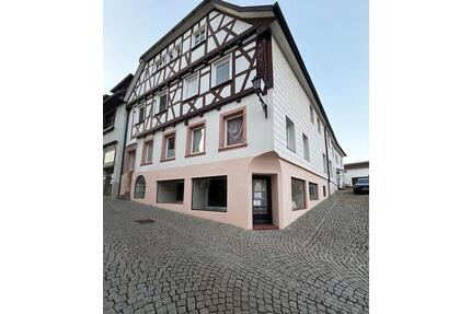 Charmante 2-Zimmer-Wohnung (47 m²) im Herzen von Gernsbach