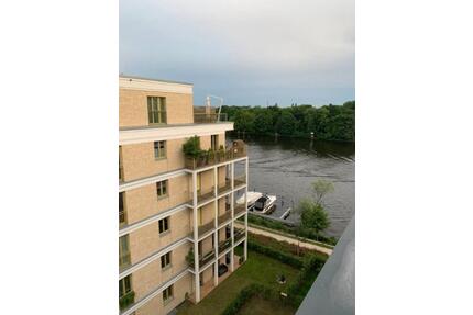 TRAUMHAFTES MÖBLIERTES PENTHOUSE DIREKT AM WASSER! 5.OG! - Berlin Treptow-Köpenick