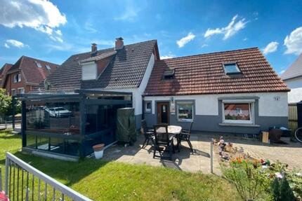 Einfamilienhaus mit genehmigtem Baugrundstück - Lauenburg/Elbe