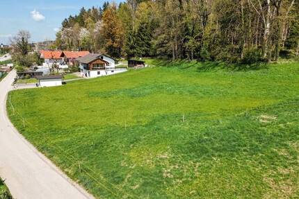 Spekulationsgrund als Invest! - 310.000,00&nbsp;EUR Kaufpreis, ca.&nbsp; 0,00&nbsp;m&sup2; in Bad Endorf (PLZ: 83093)