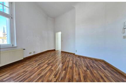 Zentrale 2-Zimmer-Wohnung im historischen Stadthaus - Köthen (Anhalt)