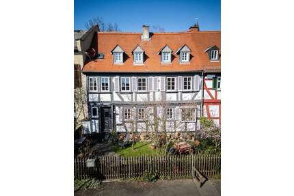 Haus zum Kaufen in Friedberg (Hessen) 480.000,00 € 141.11 m²