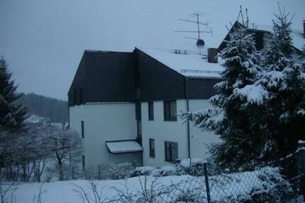 2,5 ZKB Zentrumsnah mit Balkon - 400,00&nbsp;EUR Kaltmiete, ca.&nbsp; 65,00&nbsp;m&sup2;&nbsp;Wohnfl&auml;che in Braunlage (PLZ: 38700)