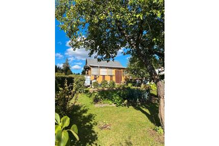 Pachtgarten - 3.000,00&nbsp;EUR Kaltmiete, ca.&nbsp; 0,00&nbsp;m&sup2; in Neuhaus am Rennweg (PLZ: 98724)