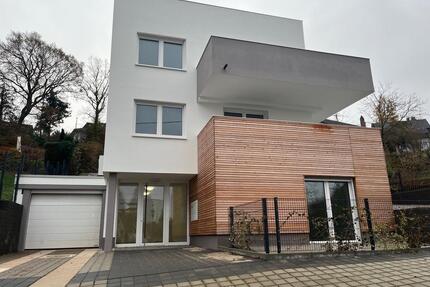 Helle 2-ZKB Erdgeschosswohnung in Saarbrücken-Bübingen