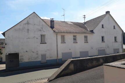 Handwerkerhaus Haus Nebengebäude Garten - Lutzerath