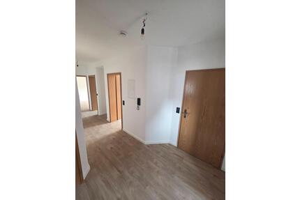 Neu renovierte Wohnung 90m² zu vermieten - Triefenstein