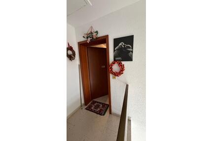 Wohnung in Güls - 900,00&nbsp;EUR Kaltmiete, ca.&nbsp; 90,00&nbsp;m&sup2; in Koblenz (PLZ: 56070) Bubenheim