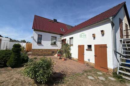 Haus zum Kaufen in Bitterfeld Wolfen 99.000,00 € 111 m²