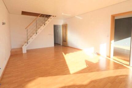 Maisonette Wohnung in Lage - 1.040,00&nbsp;EUR Kaltmiete, ca.&nbsp; 99,00&nbsp;m&sup2; in Lage (PLZ: 32791)