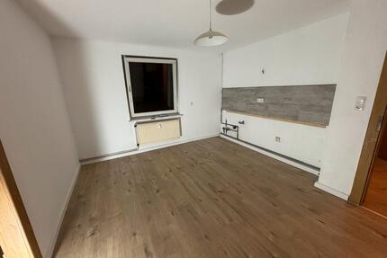 Renovierte 2-Zimmer Erdgeschosswohnung - Braunschweig Lehndorf-Watenbüttel