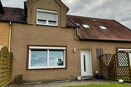 Charmantes Reihenmittelhaus im Nienburger Nordertor mit Gartenanteil und Carport! - Nienburg (Weser)