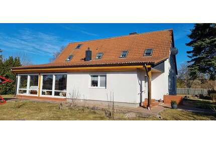 Haus zum Kaufen in Papendorf 159.000,00 € 160 m²