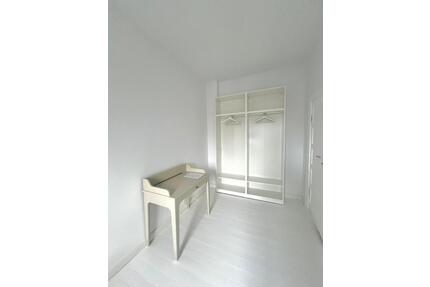 12 m² möbliertes WG-Zimmer – 650 € warm – frei ab 1.5. - Berlin Steglitz-Zehlendorf