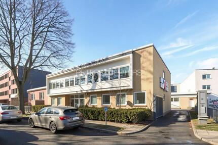 Gewerbehof für Macher: BüroShowroom zur Straße, Werkstatt & Lager im Hof - Hamburg Barmbek-Süd