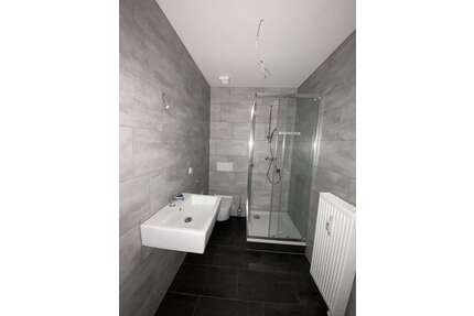 Wohnung zum Mieten in Zwickau 305,00 € 47.07 m²