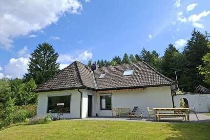 Haus zum Mieten in Hanstedt 1.970,00 € 162 m²
