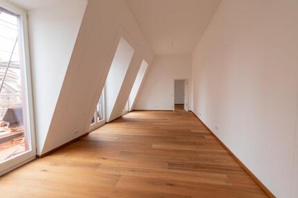 Einzigartige Dachgeschosswohnung in Odernähe - Frankfurt (Oder)