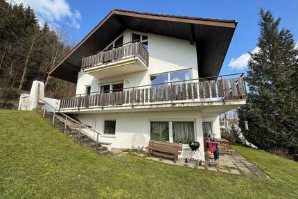 Großzügiges Traumhaus wartet auf exklusive Renovierung mit unvergleichlicher Aussicht und idealer Anbindung - Fronreute Staig
