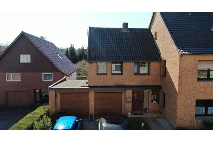 Doppelhaushälfte in Extertal - 199.000,00&nbsp;EUR Kaufpreis, ca.&nbsp; 190,00&nbsp;m&sup2; in Extertal (PLZ: 32699)