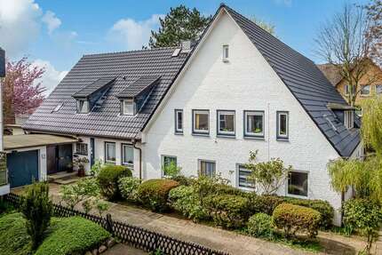 Wohnung zum Mieten in Wedel 1.925,00 € 173.62 m²
