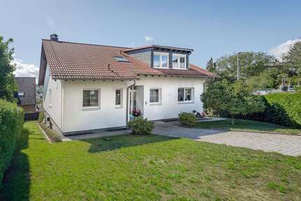 Haus zum Kaufen in Grävenwiesbach 674.900,00 € 348 m²
