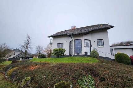 Haus zum Kaufen in Utzerath 289.000,00 € 120 m²