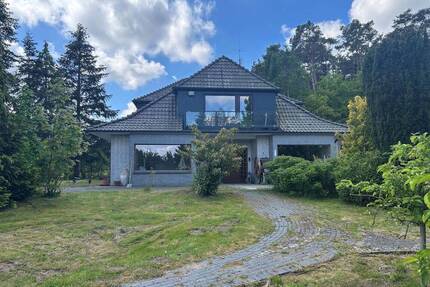 Exklusives Einfamilienhaus mit Remise, großem Waldgrundstück und vielfältigen Nutzungsmöglichkeiten - Asendorf Dierkshausen
