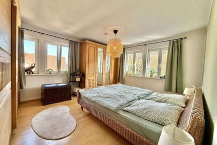 Haus zum Kaufen in Stuttgart 679.000,00 € 200 m²