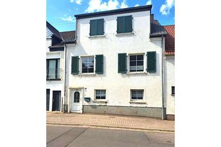 Haus zum Kaufen in Püttlingen 199.000,00 € 130 m²