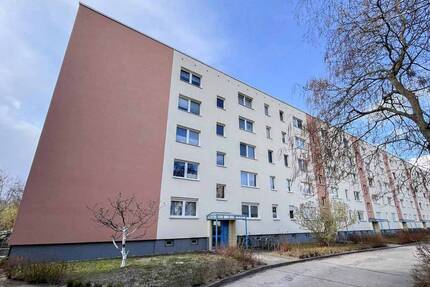 Demnächst Bezugsfrei ! 3 Zimmer-Wohnung mit Balkon und Blick auf den Fernsehturm - Berlin Kaulsdorf